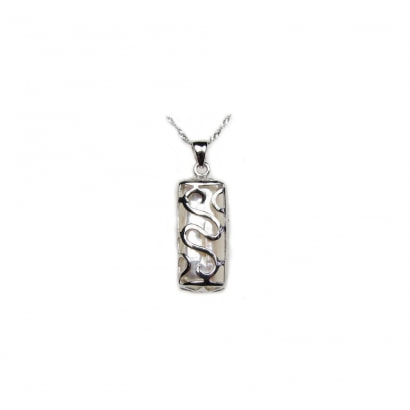 Mother of Pearl and 925 Silver Pendant