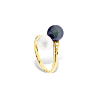Black and White Freshwater Pearls, Diamonds Ring and Yellow Gold 375/1000